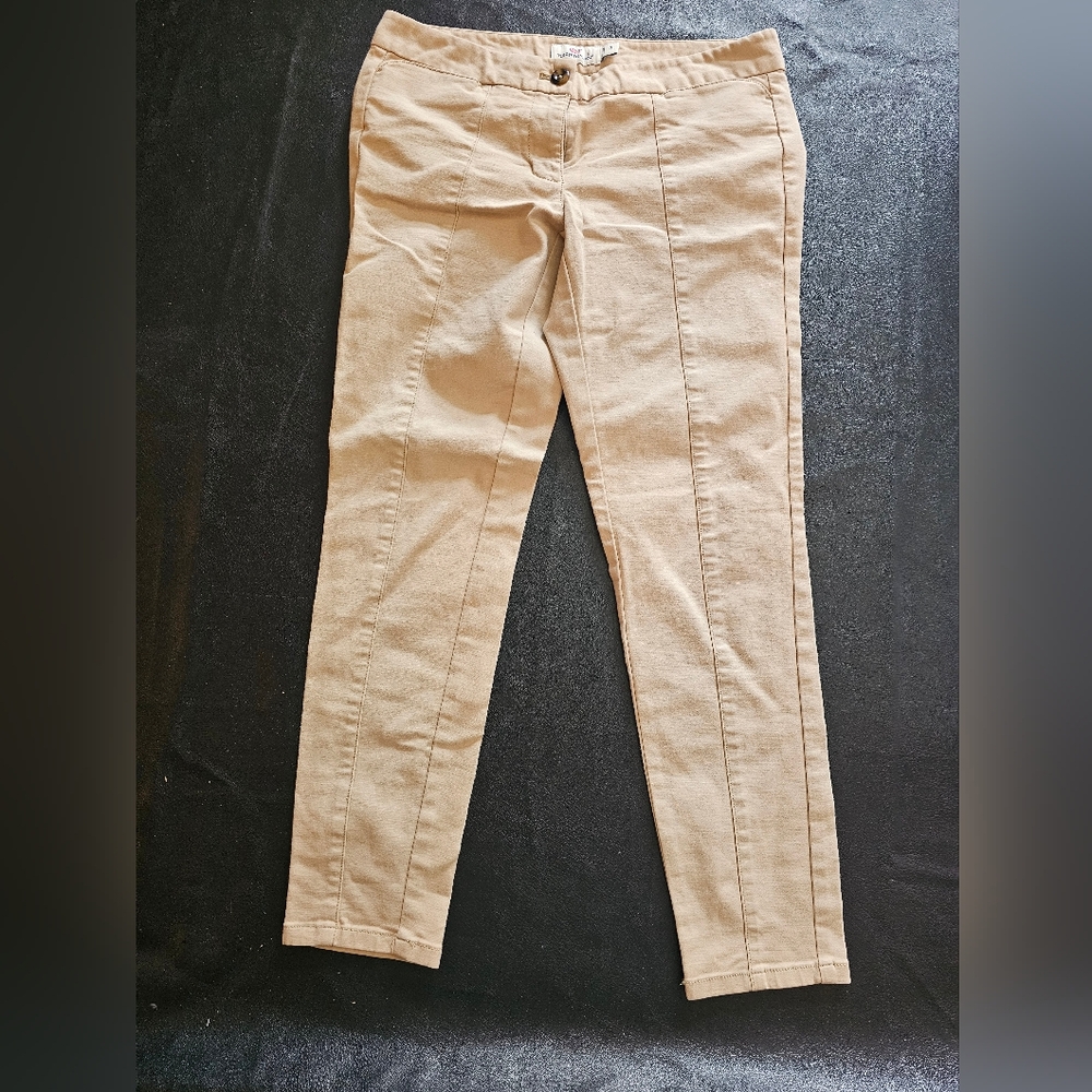 Vineyard vines cropped khaki pants size 0